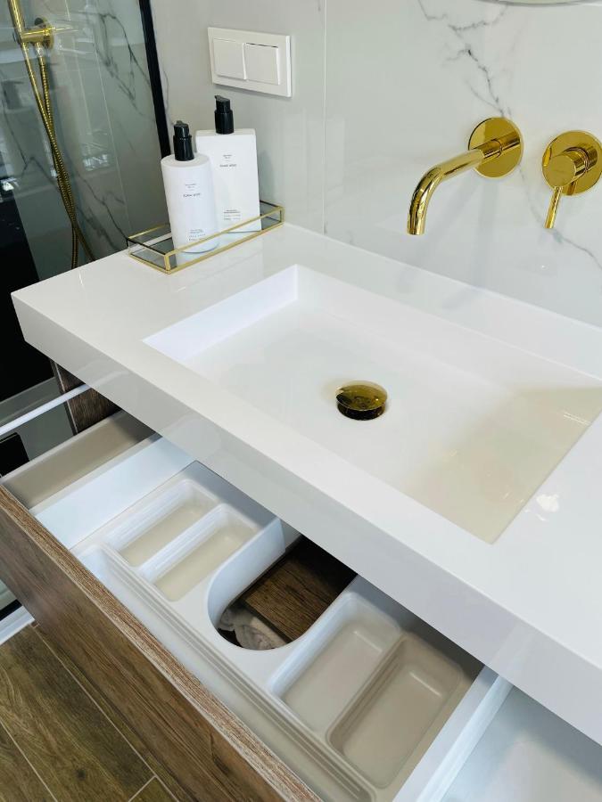 Siauliai 'Four Sisters' Apartment ภายนอก รูปภาพ