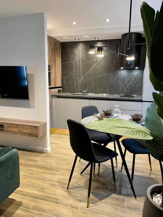 Siauliai 'Four Sisters' Apartment ภายนอก รูปภาพ