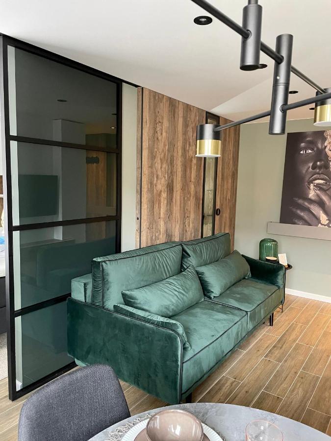 Siauliai 'Four Sisters' Apartment ภายนอก รูปภาพ