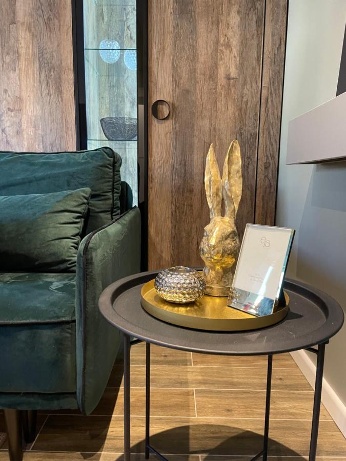 Siauliai 'Four Sisters' Apartment ภายนอก รูปภาพ